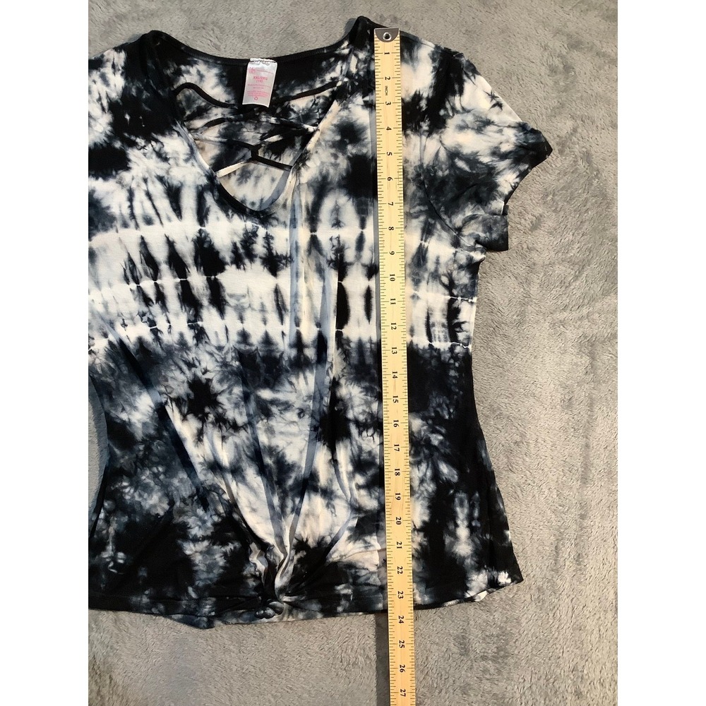No Boundaries Girls XXL Black White Tie Dye Top Strappy V-Neck Knot Front Tee - Picture 4 of 7